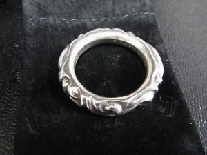 クロムハーツスクロールバンド