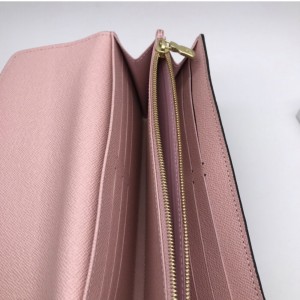 E4259964-2D28-4FA9-B7A7-A4FF01FA6295